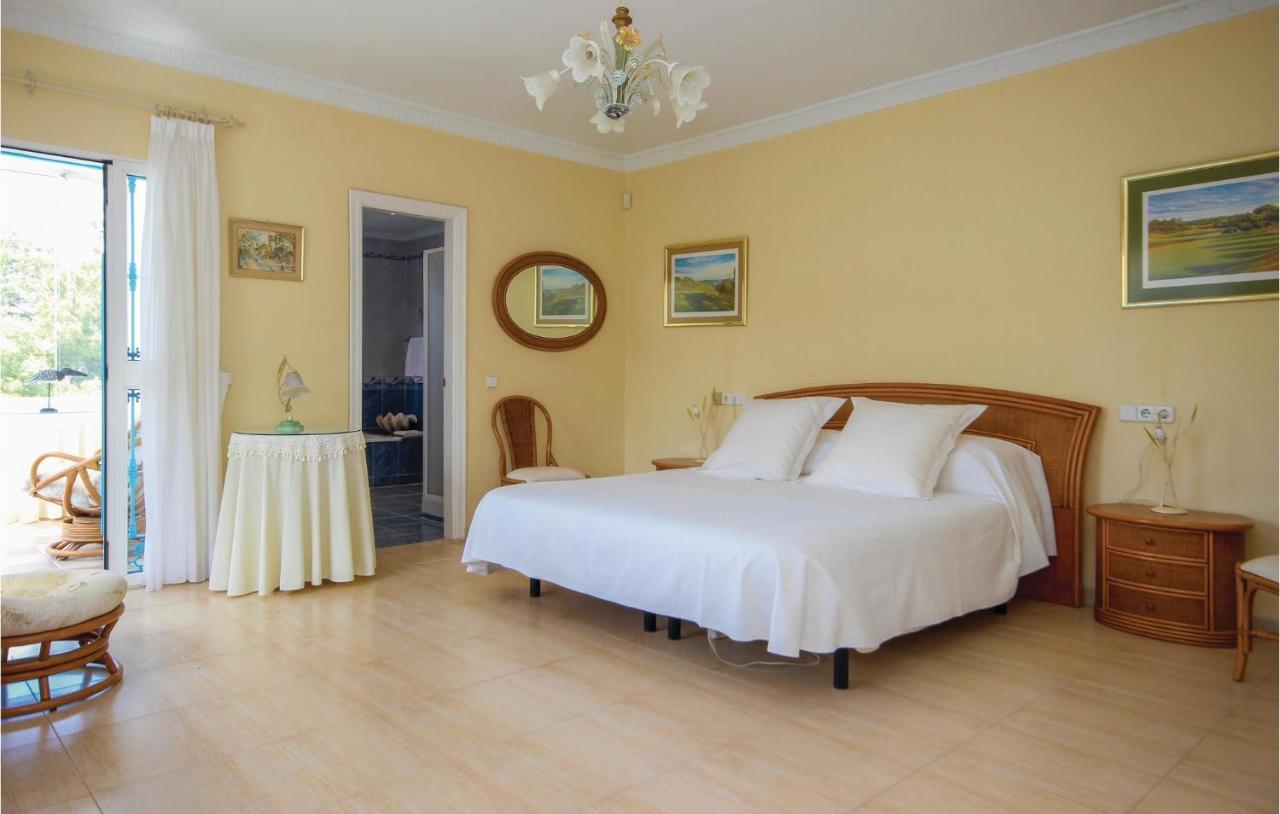Gorgeous Apartment In Urb El Chaparral With Wifi ラ・カラ・デ・ミハス エクステリア 写真